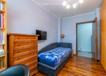 Camera da letto - Apartment strada Lanzo, 160e, Torino - photo 32