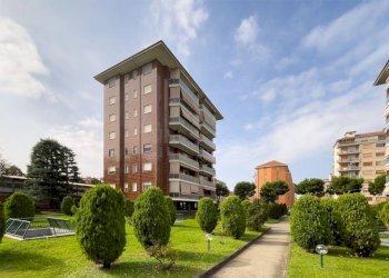 Facciata - Apartment strada Lanzo, 160e, Torino - photo 40