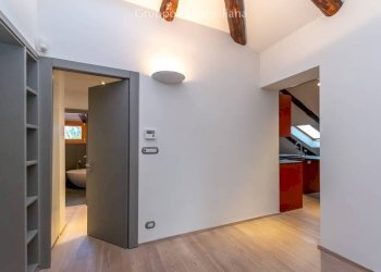 Disimpegno - Appartamento corso Generale Giuseppe Govone, 7, Torino (zona Crocetta) - foto 16