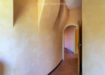 Corridoio - Casa indipendente strada Castelvecchio, 40, Moncalieri - foto 20