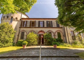 Facciata - Casa indipendente strada Castelvecchio, 40, Moncalieri - foto 3
