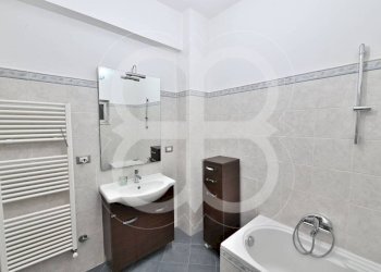 Bagno - Villa via ai Piani di Ferretto, 8, Genova (zona Bavari) - foto 13