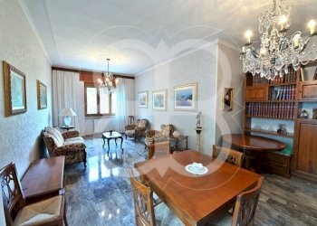 Salone - Villa via ai Piani di Ferretto, 8, Genova (zona Bavari) - foto 16