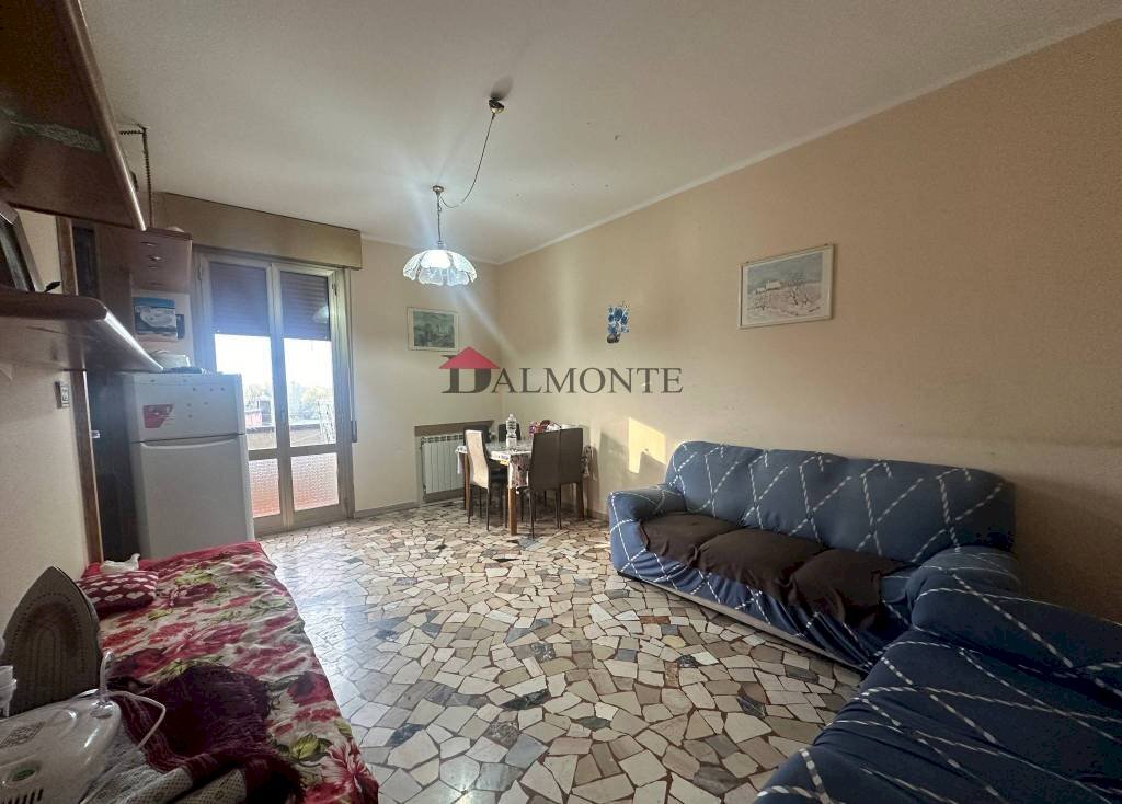 Salone - Three-room apartment via Filippo De Pisis, Bologna (neighborhood Barca) - photo 2