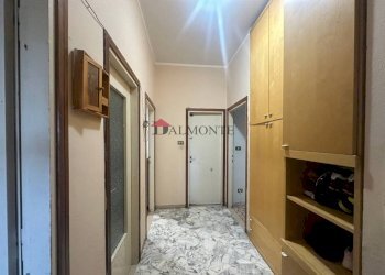 Disimpegno - Three-room apartment via Filippo De Pisis, Bologna (neighborhood Barca) - photo 8