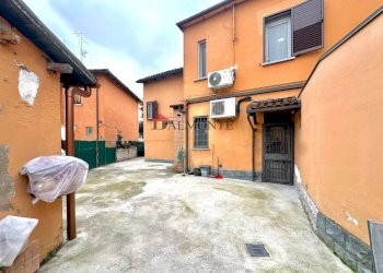 Cortile interno - Three-room apartment via Persicetana, Bologna (neighborhood Borgo Panigale) - photo 24
