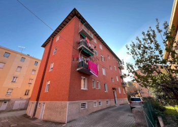 Facciata - Four-room apartment via Arnaldo da Brescia, Bologna (neighborhood Borgo Panigale) - photo 1