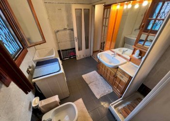 Bagno - Four-room apartment via Arnaldo da Brescia, Bologna (neighborhood Borgo Panigale) - photo 24