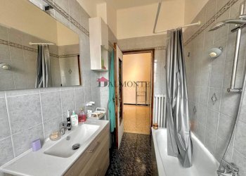 Bagno - Three-room apartment via Giovanni Bertini, Bologna (neighborhood San Donato) - photo 18