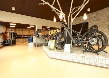 IMG_5193.JPG - Locale Commerciale viale della pace  169, Vicenza - foto 5