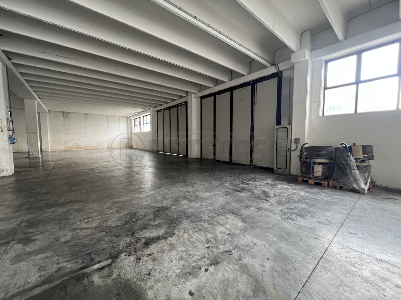 IMG_2954.jpeg - Capannone Borso del Grappa - foto 2