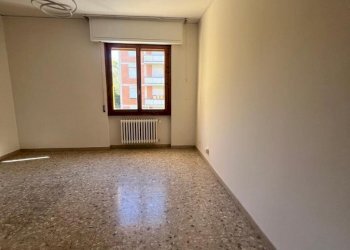 WhatsApp Image 2025-10-16 at 15.22.25 (4).jpeg - Trilocale Via Giuseppe Campani, Firenze (zona Santa Maria Novella) - foto 16