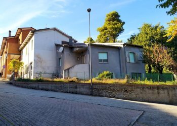 PHOTO-2025-10-16-15-07-47(1).jpg - Terratetto - Terracielo Via XXIV Maggio 140, Novafeltria - foto 2