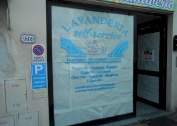 DSCN9882.JPG - Locale Commerciale Viale G. Puccini 1809, Lucca - foto 9