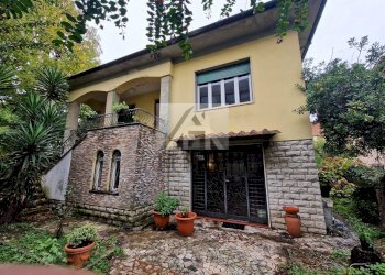 villa-vendia-lucca-fusca_42.jpg - Villa Viale Alcide De Gasperi 37, Lucca - foto 1