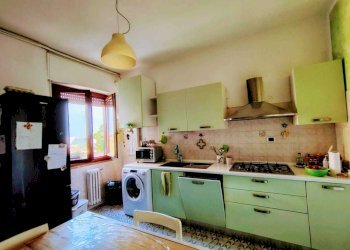 3c4b4228-a64e-4423-a037-0ad4636d2b96.jpg - Quadrilocale Sarzana - foto 1