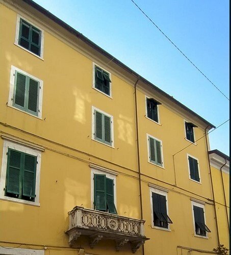 2.jpg - Four-room apartment Via Verdi 17, Carrara - photo 1