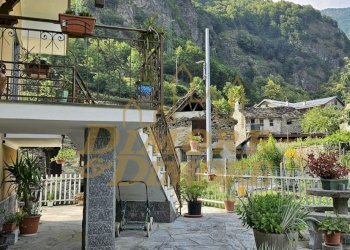 entrata lato orto.jpg - Villa Calasca-Castiglione - foto 6