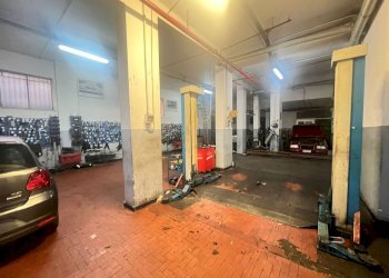 WhatsApp Image 2025-04-16 at 16.35.13 (3).jpeg - Magazzino Corso Europa 0, Genova (zona San Martino) - foto 1