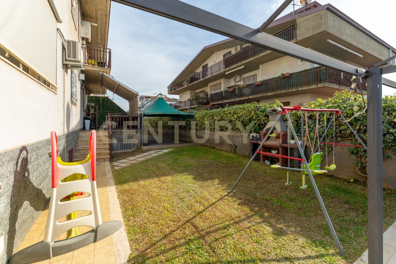 Via A.Di Sangiuliano 42c (7).jpg - Semi-detached house Via A. di Sangiuliano 42, Sant'Agata Li Battiati - photo 1