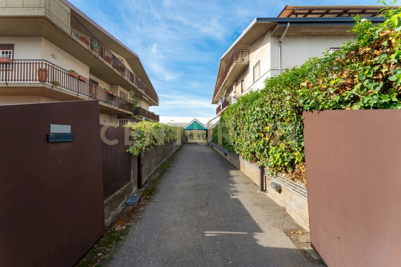 Via A.Di Sangiuliano 42c (3).jpg - Semi-detached house Via A. di Sangiuliano 42, Sant'Agata Li Battiati - photo 2