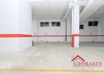 3.3 POSTEGGI.jpg - Box VIA CHIARAVAGNA, Genova (zona Sestri Ponente) - foto 14