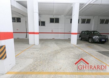 3.5 POSTEGGI.jpg - Box VIA CHIARAVAGNA, Genova (zona Sestri Ponente) - foto 16