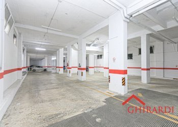 3.9 POSTEGGI.jpg - Box VIA CHIARAVAGNA, Genova (zona Sestri Ponente) - foto 20