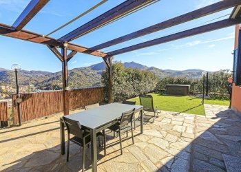 GIARDINO (Copy).jpg - Casa semi indipendente Via Porcile  1 Q, Genova (zona Bolzaneto) - foto 19