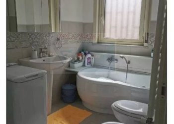 bagno con vasca - Appartamento Via Montegrappa, Siracusa - foto 8