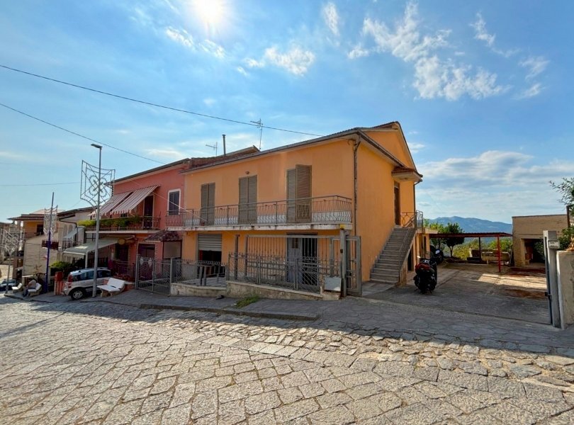 Independent house Sessa Aurunca - photo 1