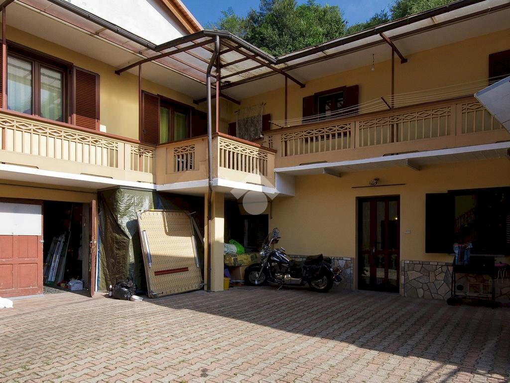 Casa semi indipendente Via Bessone Giovanni, Porte - foto 1