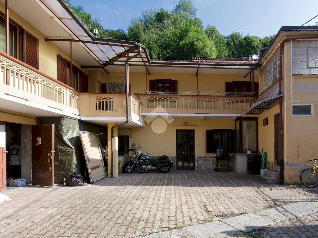 Casa semi indipendente Via Bessone Giovanni, Porte - foto 2