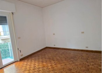 Trilocale Genova (zona Quarto) - foto 2