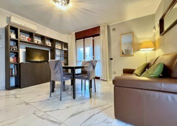 Two-room apartment Via dei carafa, Milano (neighborhood Dergano) - photo 1