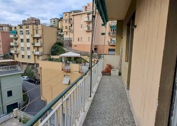 Quadrilocale via Robino, Genova (zona Marassi) - foto 3