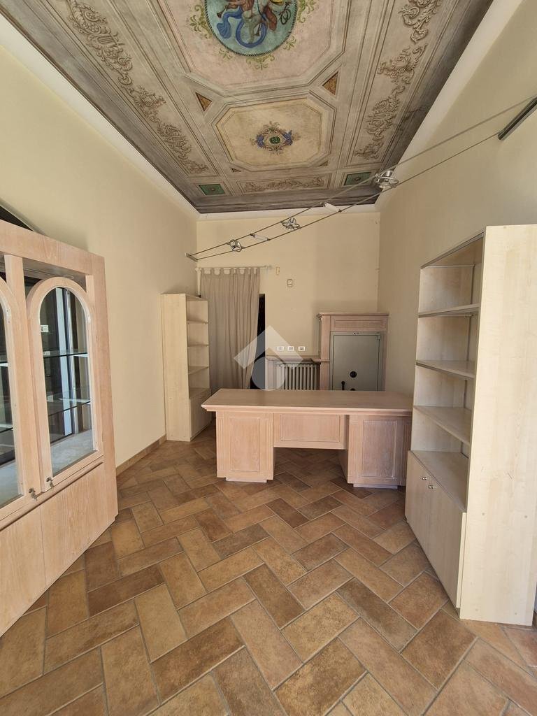 Negozio Via Carlo Pisacane, Castrocaro Terme e Terra del Sole - foto 1