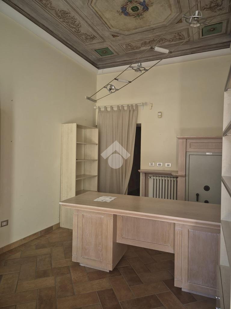 Negozio Via Carlo Pisacane, Castrocaro Terme e Terra del Sole - foto 2