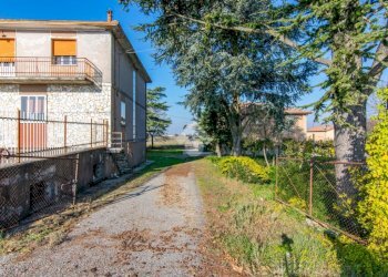 Villa Via Giuseppe Fabbri, Ferrara - photo 4