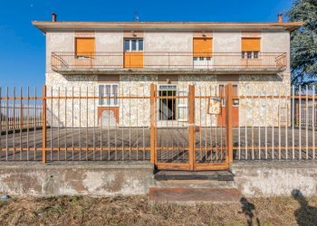 Villa Via Giuseppe Fabbri, Ferrara - photo 1