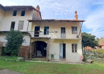 Semi-detached house Via Frate Lebole, Viverone - photo 1
