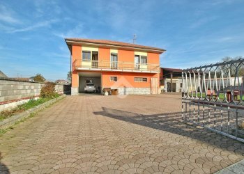 Villa Via Sant'Anna, Cigliano - photo 1