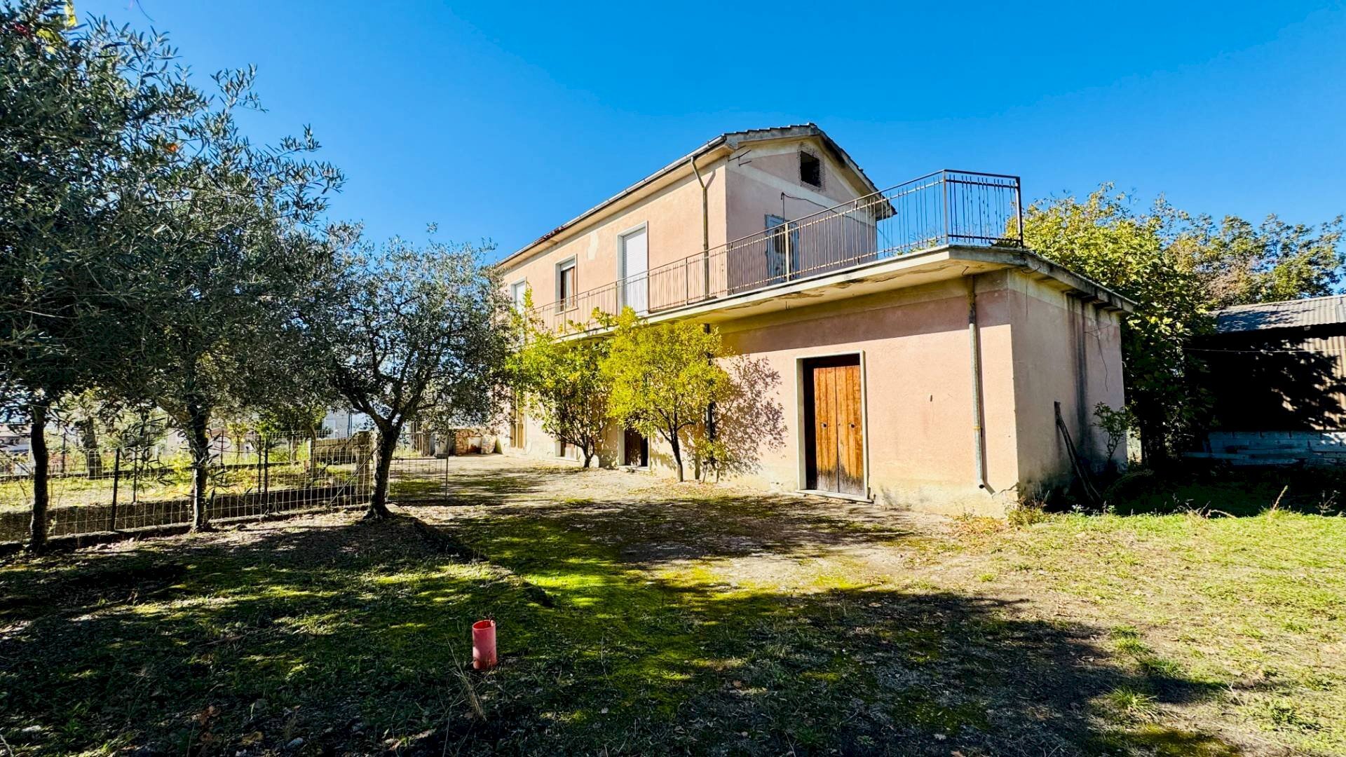 Foto 1 - Independent house via chiocche del forno, Mirabella Eclano - photo 1