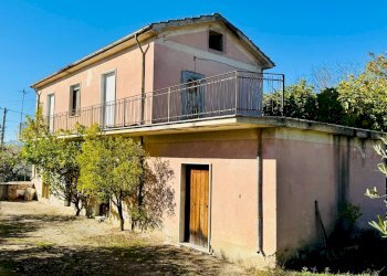 Foto 2 - Casa indipendente via chiocche del forno, Mirabella Eclano - foto 2