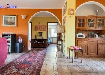 Foto 2 - Quadrilocale Via Chambery
 
85, Aosta - foto 2