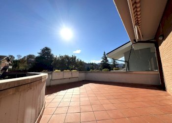 Foto 2 - Casa semi indipendente VIA BROGANELLI, Fabriano - foto 2