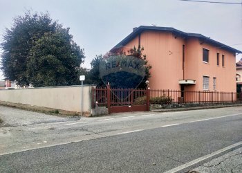 Casa all\'aperto - Negozio Via IV Novembre
 
11 - 9, Benna - foto 4
