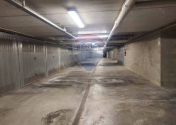 Parcheggio - Box via DON GIUSEPPE RAVAZZI
 
27, Cassinetta di Lugagnano - foto 4