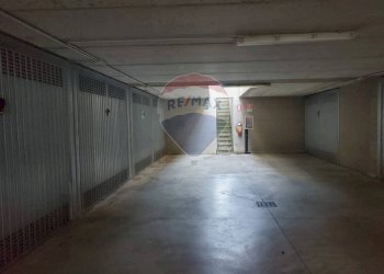 Parcheggio - Box via DON GIUSEPPE RAVAZZI
 
27, Cassinetta di Lugagnano - foto 6