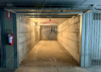 Parcheggio - Box via DON GIUSEPPE RAVAZZI
 
27, Cassinetta di Lugagnano - foto 9